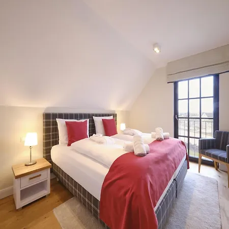 Reetland Am - Luxusplus Reetdachvilla Mit 4 Schlafzimmern Und Kamin G08