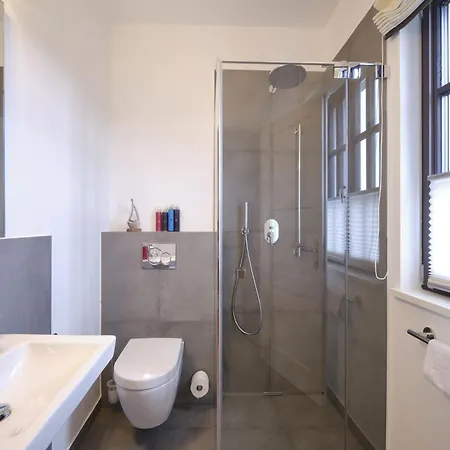 Reetland Am - Luxusplus Reetdachvilla Mit 4 Schlafzimmern Und Kamin G08 *