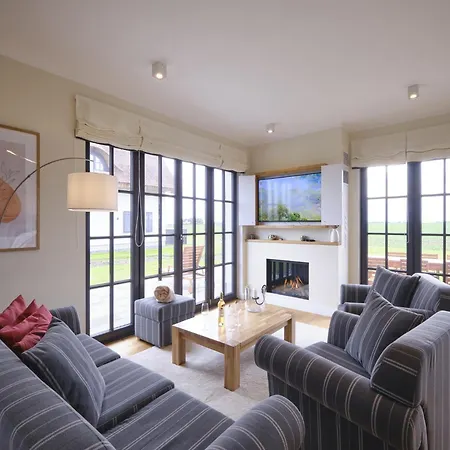 Reetland Am - Luxusplus Reetdachvilla Mit 4 Schlafzimmern Und Kamin G08 Dranske