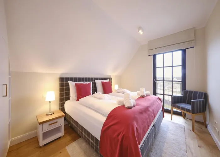 Reetland Am - Luxusplus Reetdachvilla Mit 4 Schlafzimmern Und Kamin G08